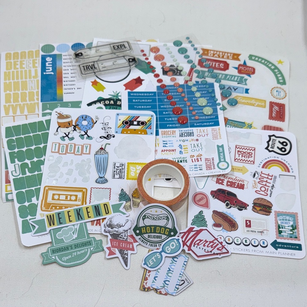 Cocoa Daisy Summer Stationary Planner Kit *Used